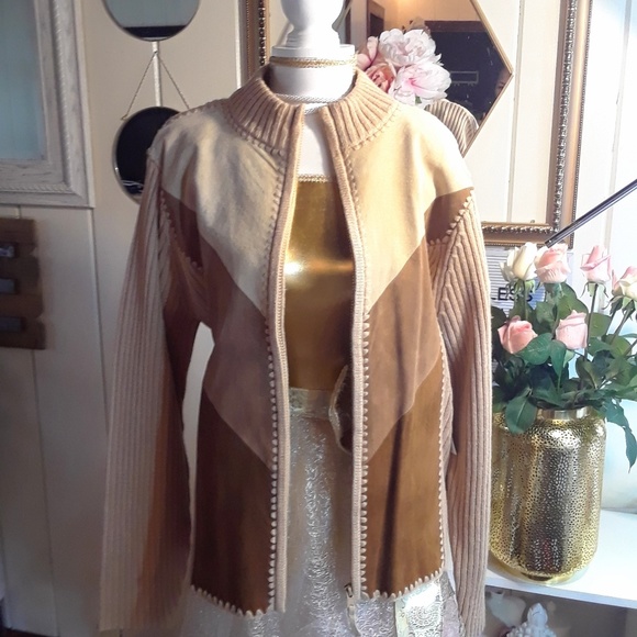 Designer Originals Studio Leather Sweater🎀 - Picture 5 of 8